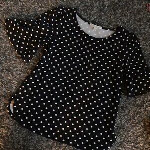 GREEN envelope polka dot top. EUC!